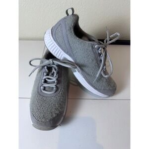 Orthofeet 989 Grey Fuzzy Lace Up Sneakers Womens 6.5 B‎ Orthopedic Comfort Shoes
